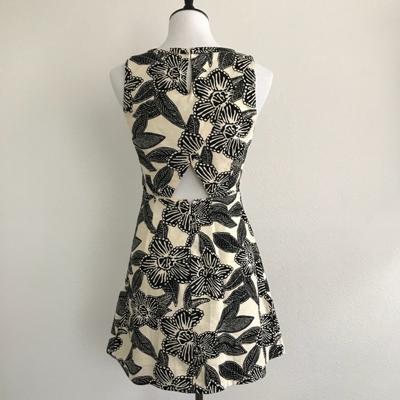 ☀️NWT J. CREW FLORAL PRINT DRESS - Picture 4 of 7